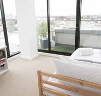 Modern 2 Bedroom Apartment in Melbournes Northcote - Foster Accommodation