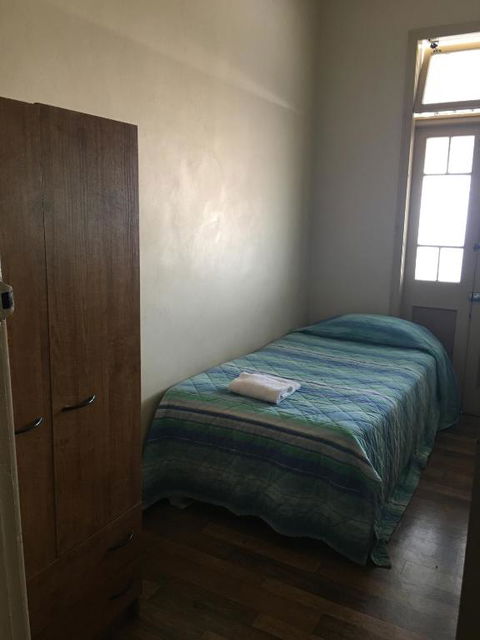 Taylors Hotel - Foster Accommodation 6