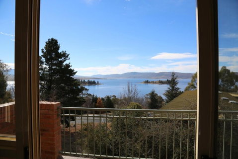 Twin Seasons 5 - Foster Accommodation 5