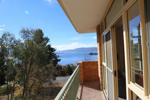 Twin Seasons 5 - Foster Accommodation 2