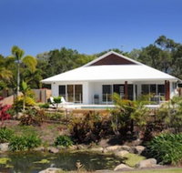 4 Cascade Luxury House on Fairway - Foster Accommodation