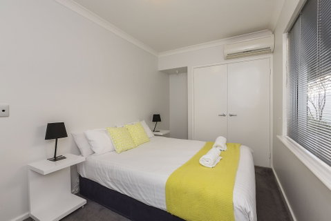 Cottesloe Beach House II - Foster Accommodation 6