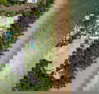 Poolside Apt. In Alamanda Resort 74