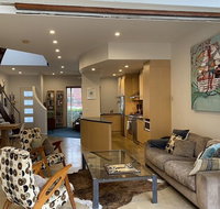 315 West St. Kilda 3 Bedroom House - Foster Accommodation