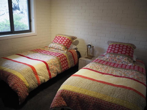 Summit 16 - Foster Accommodation 6