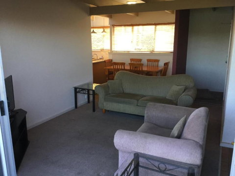 Kooringa 12 - Foster Accommodation 5