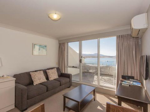 Horizons 321 10 Kosciuszko Road - Foster Accommodation 1
