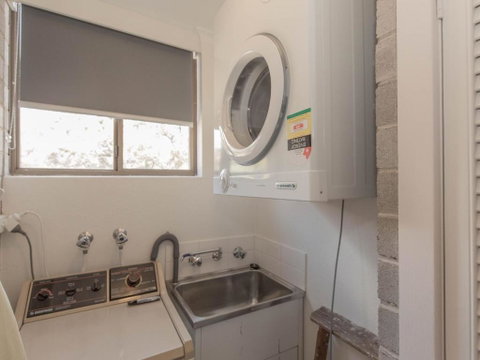 Tanderra 17 / 28 Park Road - Foster Accommodation 3