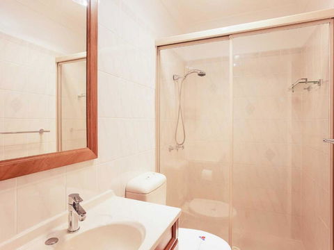 Sunrise Waters 2 / 63 Soldiers Point Road Stunning Waterfront Property - Foster Accommodation 1