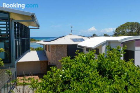 Ballantrae 8 Sawtell NSW - Foster Accommodation 1