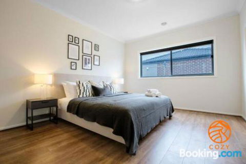 109Cozy Cranbourne Family House5Bed2Bath2Parking - Foster Accommodation 4