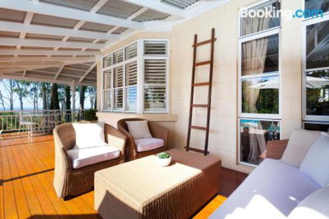 Sunrise At Sanquar Noosa Hinterland - Foster Accommodation 4