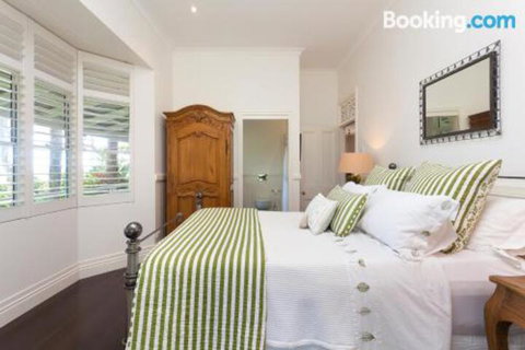 Sunrise At Sanquar Noosa Hinterland - Foster Accommodation 0