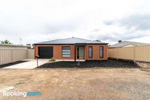 Averys Retreat - Foster Accommodation 2