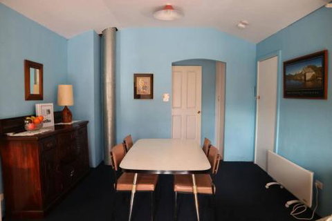 Wind Song Mountain Retreat - Foster Accommodation 4