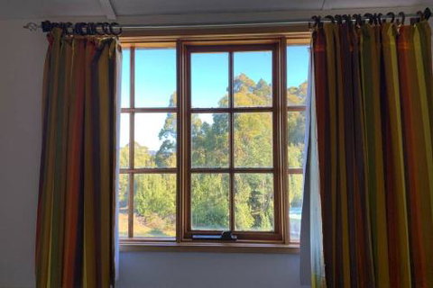 Wind Song Mountain Retreat - Foster Accommodation 6