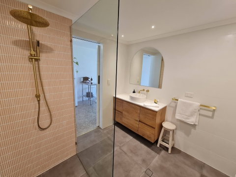 BOHO By The Beach - Foster Accommodation 6