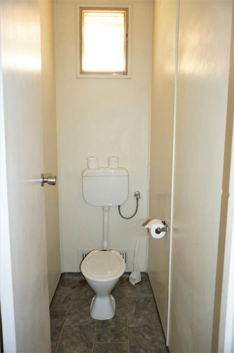 Exmouth Villas Unit 29 Affordable 3 Bedroom Villa With A Great Location - Foster Accommodation 1