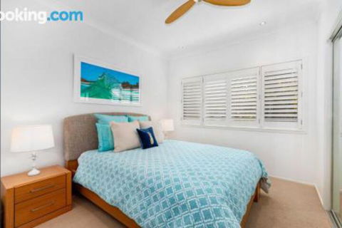 Narrabeen Beach House - Foster Accommodation 3