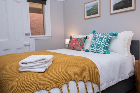 The Byng House Grand & Central Entertain 12 - Foster Accommodation 4