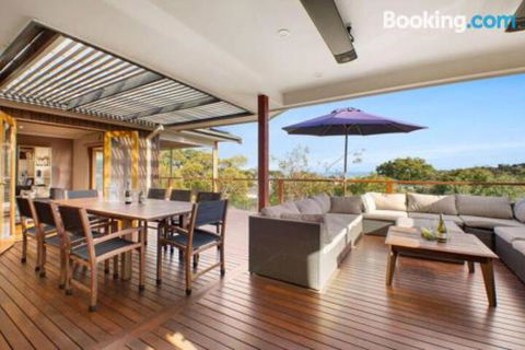 Acqua Vista Water View Fireplace Walk To Beach - Foster Accommodation 6