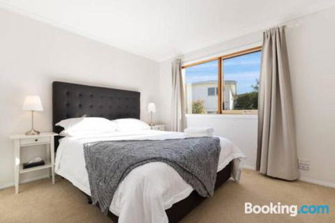 Acqua Vista Water View Fireplace Walk To Beach - Foster Accommodation 3