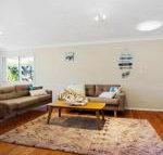 Sams Beach Shack - Foster Accommodation