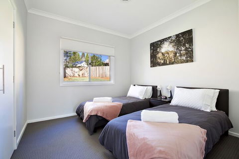 Winsome - Foster Accommodation 0