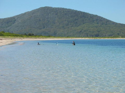 One Street From Main Beach - Foster Accommodation 4