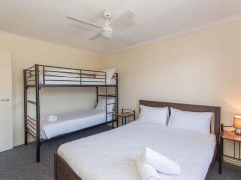 Silvertrees 2 - Foster Accommodation 4