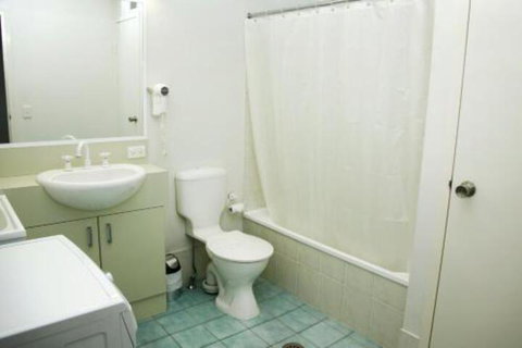 Horizons Resort 406 - Foster Accommodation 5
