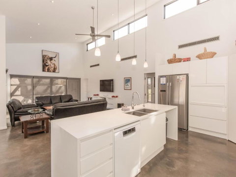 26 Twynam Street - Foster Accommodation 6