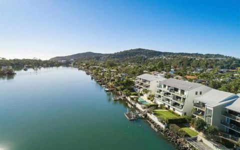 Apartment 5 Commodore - Foster Accommodation 0
