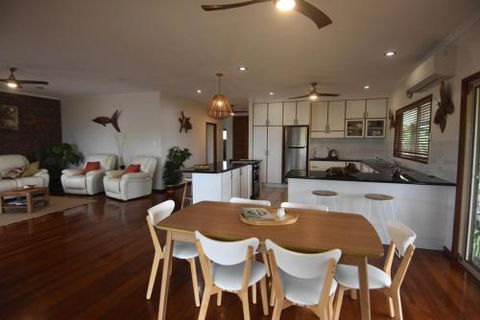 Ocean Breeze - Foster Accommodation 2