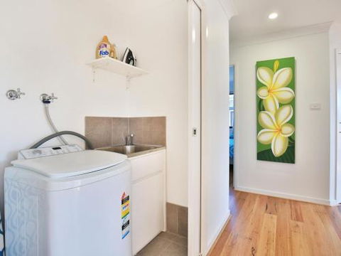 VIlla Zelma Culburra Beach - Foster Accommodation 1