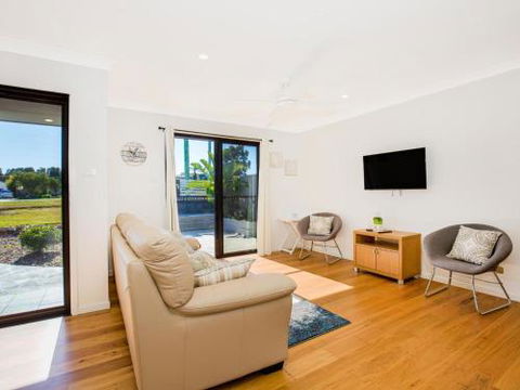 VIlla Zelma Culburra Beach - Foster Accommodation 6