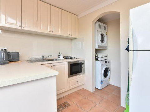 Wangi Waterfront Delight Estate Waterfront Reserve Home - Foster Accommodation 5