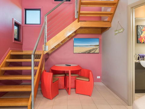 Amazing Views - Foster Accommodation 6