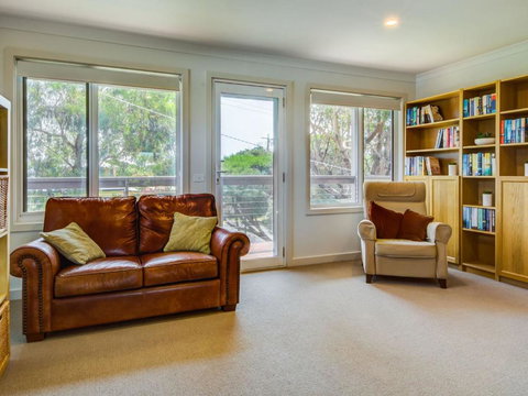 One 20 Seven - Foster Accommodation 6