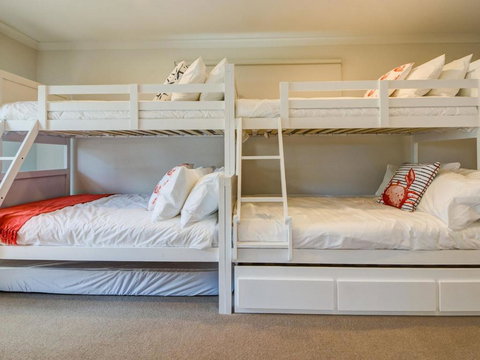 One 20 Seven - Foster Accommodation 4