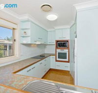 SEASCAPE An Enticing Lakeside Escape - Foster Accommodation
