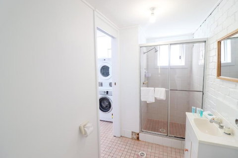 Oceanview BeachHouse - Foster Accommodation 3