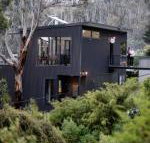 Months  Seasons Momentary Escapes Beach House - Foster Accommodation