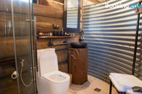 Amarina Farm Stay & Gardens - Foster Accommodation 4