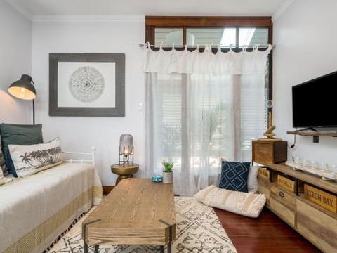 Black Beauty Studio - Foster Accommodation 6