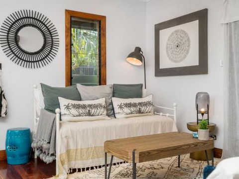 Black Beauty Studio - Foster Accommodation 3