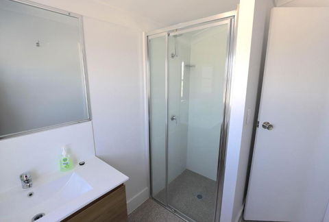 Great Northern Hotel - Foster Accommodation 5