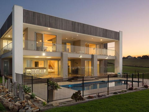 Ocean Breeze - Foster Accommodation 3