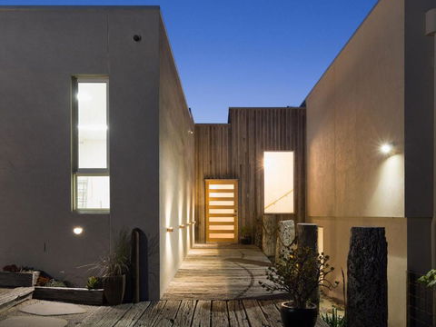 Ocean Breeze - Foster Accommodation 2