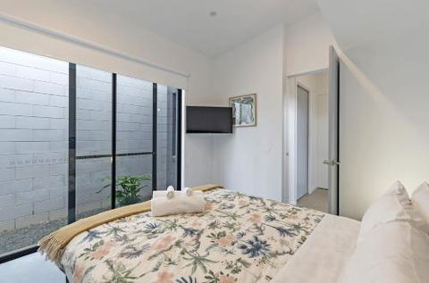 Allure On Barclay - Foster Accommodation 2
